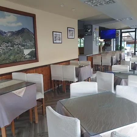 Qiqi Hotel Gjirokastër