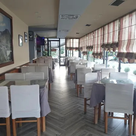 Qiqi 2* Gjirokastër